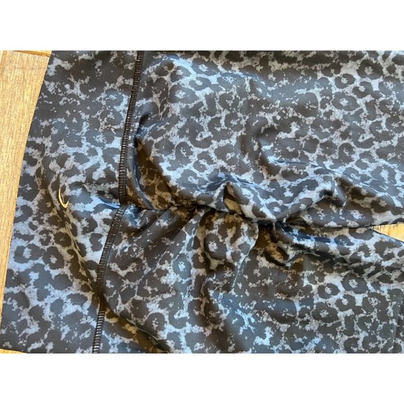 Zyia Active size 2 Leggings‎ Cheetah animal print stretch Scrunchy Yoga Pants - Picture 8 of 8